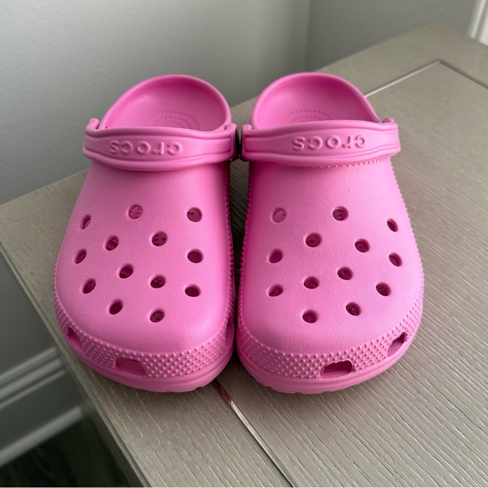 Crocs Classic Clog - Fuschia